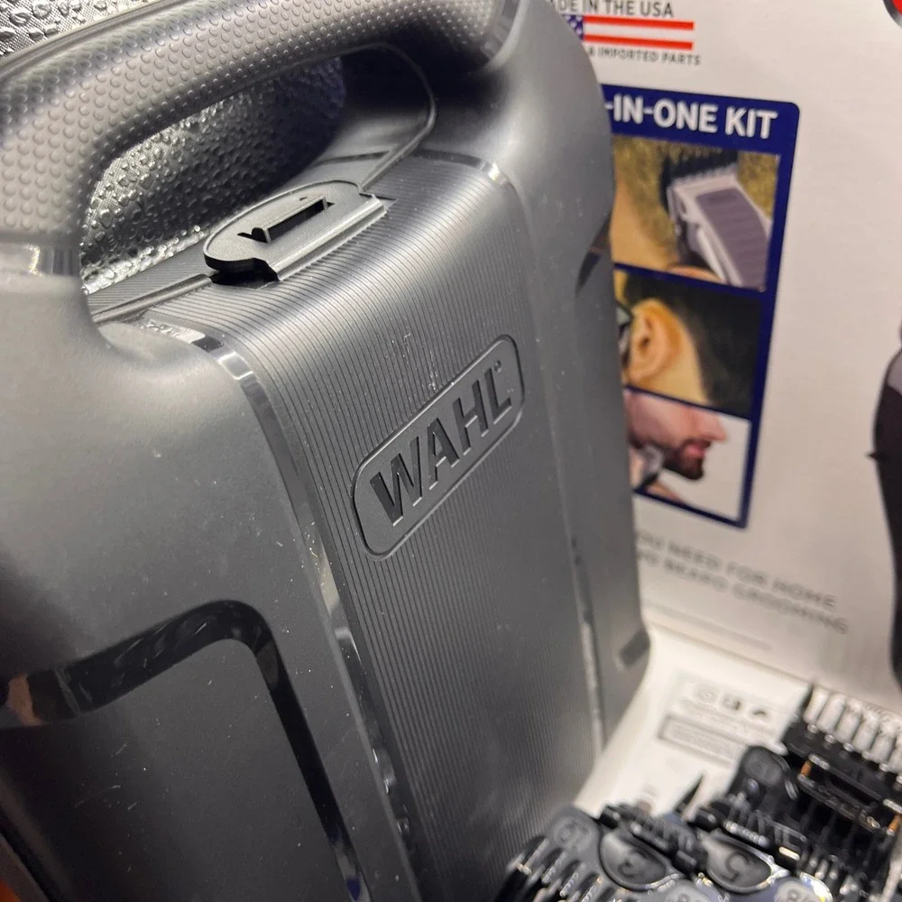 Wahl Deluxe Chrome Pro Corded Hair Clipper Kit *USED - Picture 4 of 13